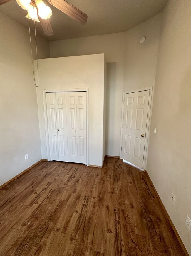 Building Photo - Breathtaking Rambler in Richland