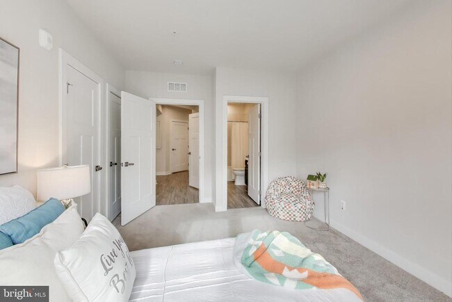 Building Photo - 10020 Ruffian Wy