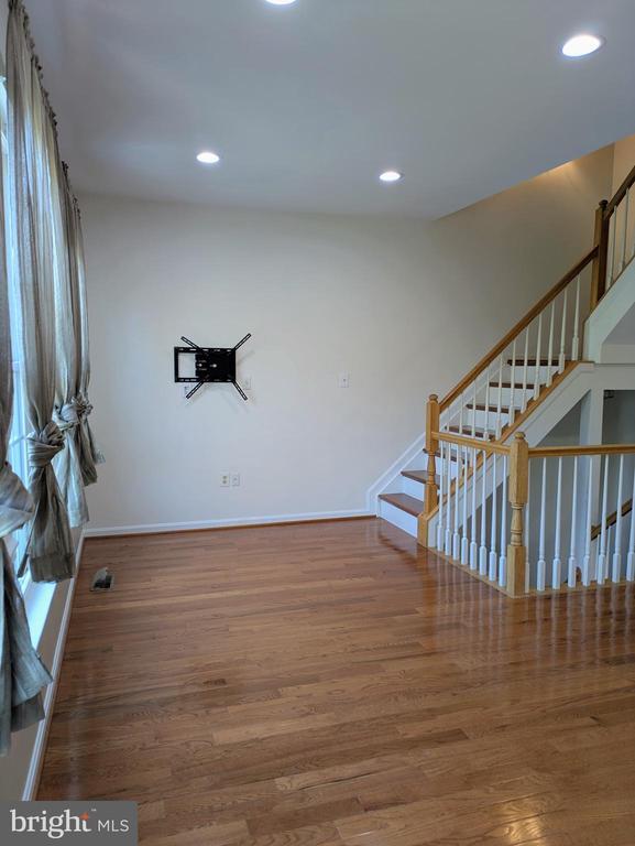 Building Photo - 2502 Clover Field Cir