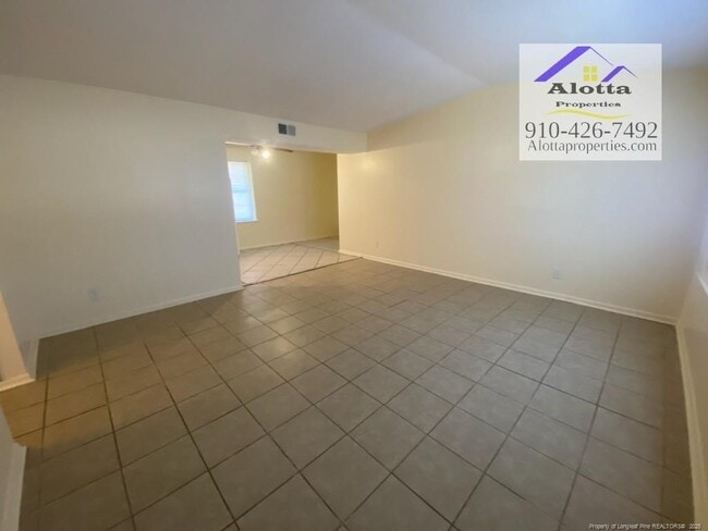 Building Photo - 2196 Delta Dr