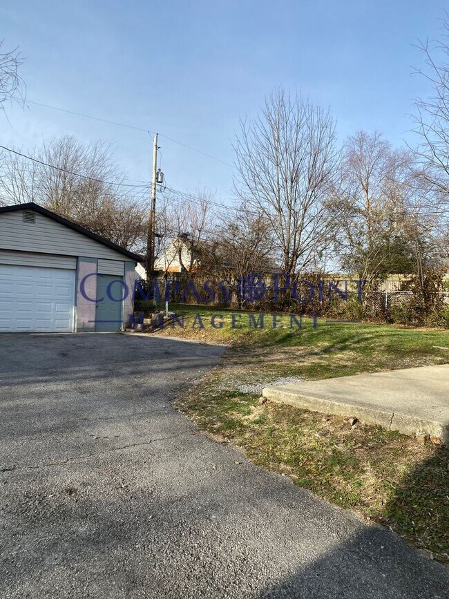 Building Photo - Your New Home Awaits!