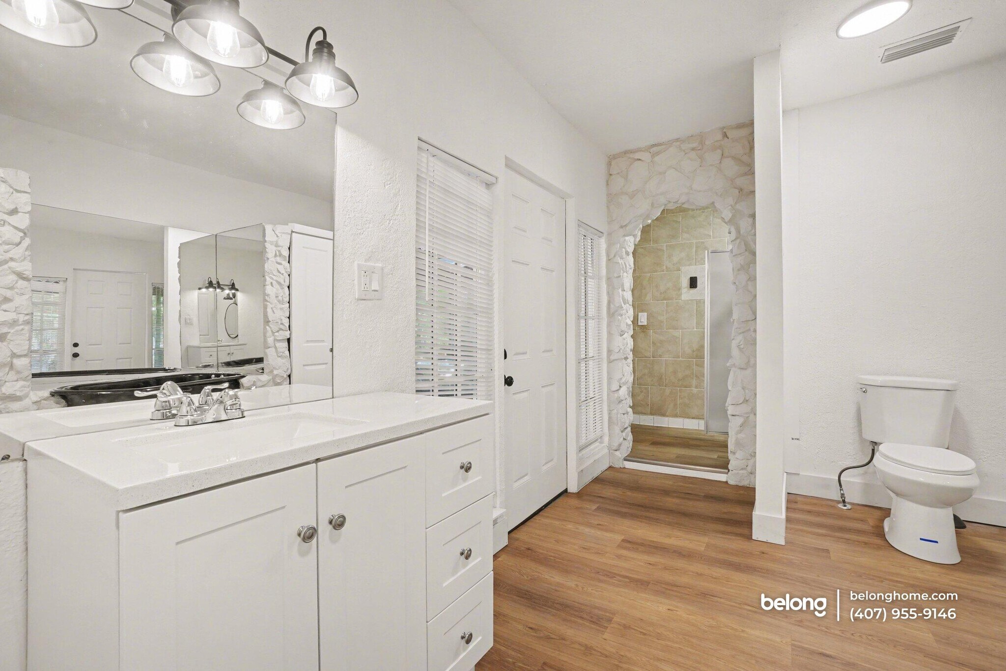 Building Photo - 1112 Myrtle Ln