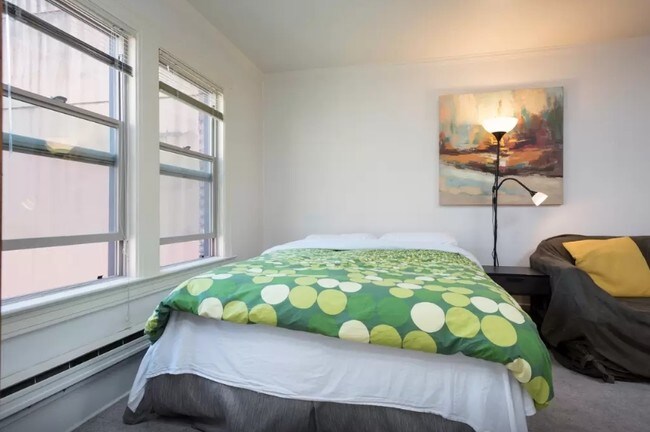 Building Photo - 4522 Brooklyn Ave NE