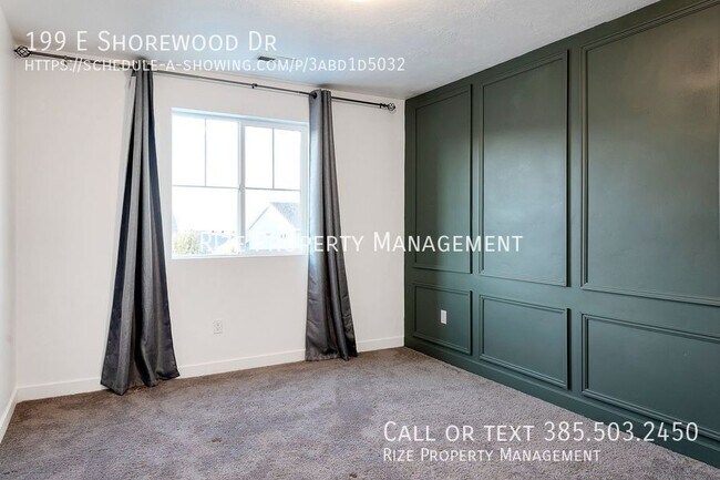 Building Photo - 199 E Shorewood Dr