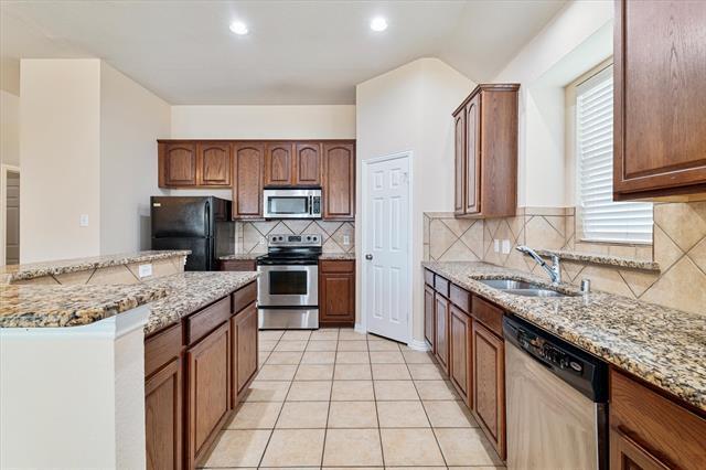 Building Photo - 10304 Colfax Dr