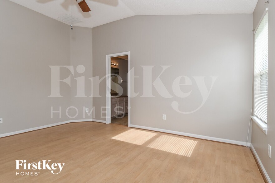 Building Photo - 12658 Holly Springs Ct