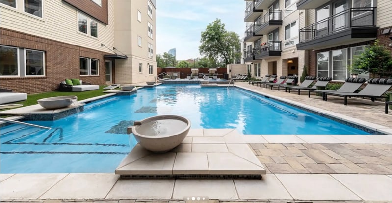 Building Photo - 2100 E Vickery Blvd