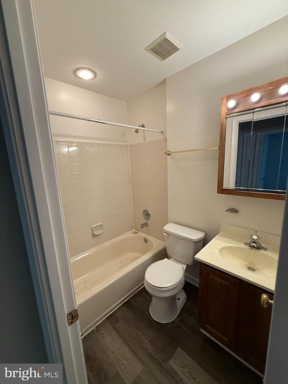 Building Photo - 12413 Eden Ln