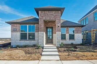 Building Photo - 816 Trailside Ln