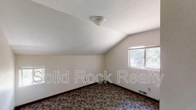 Building Photo - 511 E Cache La Poudre St