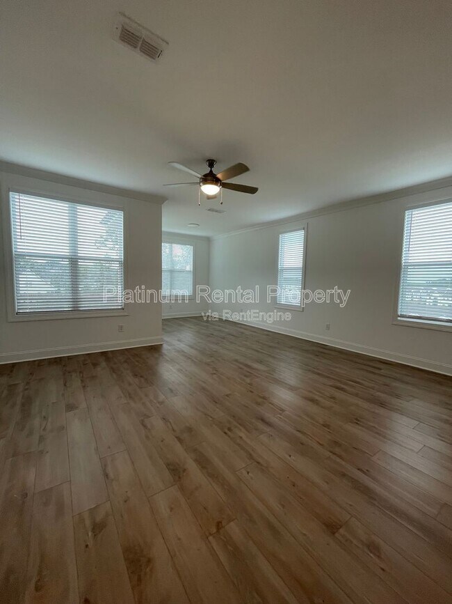 Building Photo - 5221 Riden Ct