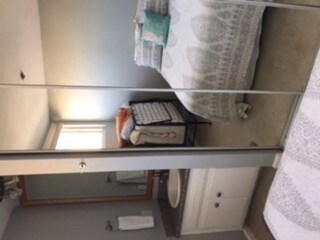 Second bed - 4667 Ocean Blvd
