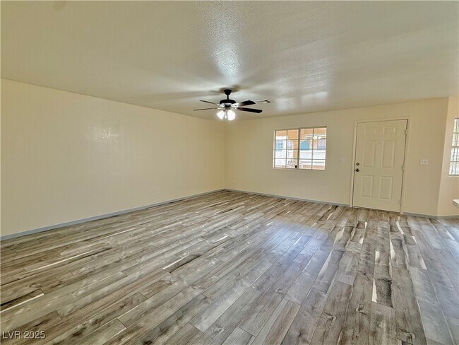 Building Photo - 8410 Eldora Ave