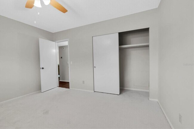 Building Photo - 2417 Persian Dr