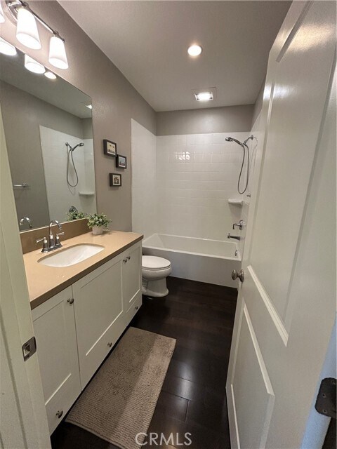 Building Photo - 134 Rodeo