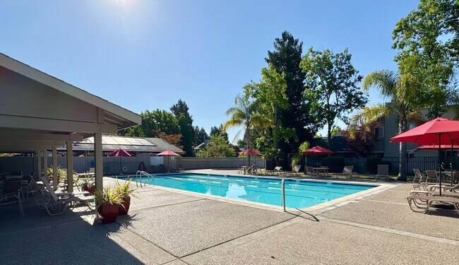 Building Photo - Napa, Gated Community Single Story 2 Bedro...