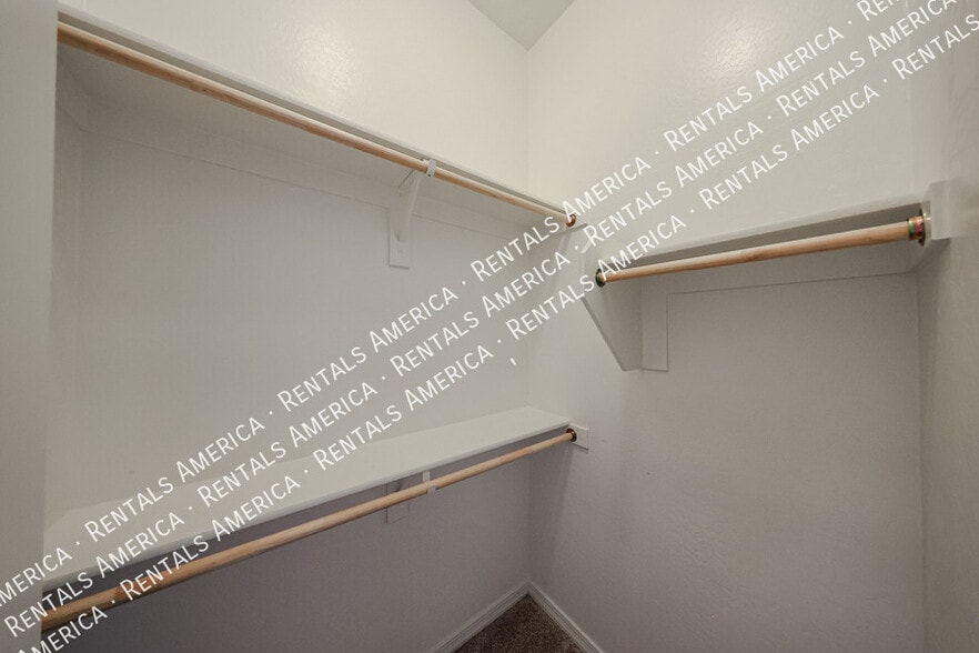 Building Photo - 22366 E Sentiero Dr