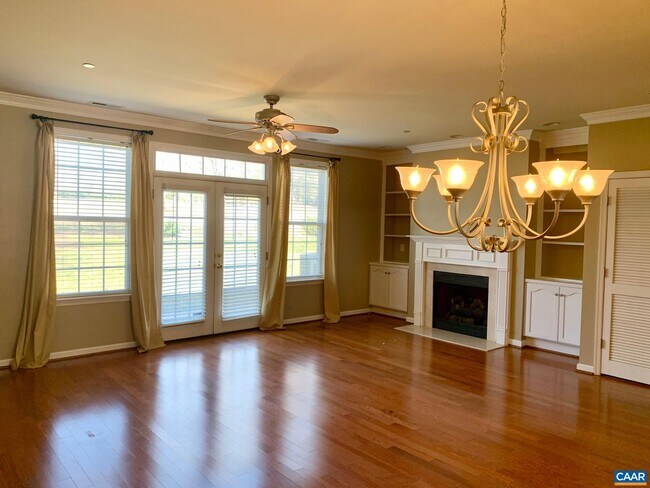 Building Photo - 1024 Somer Chase Ct