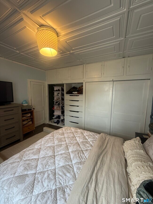 Building Photo - 469 Bantam Rd