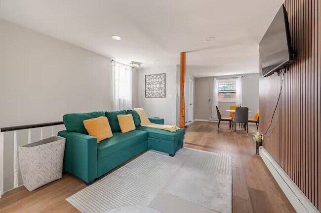 Building Photo - 6119 Jefferson St