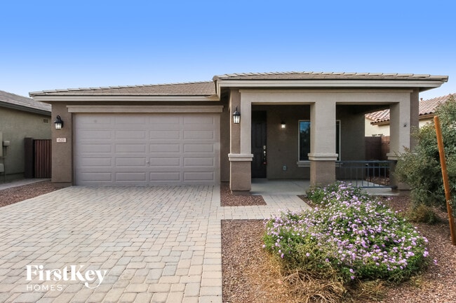 Building Photo - 625 W Mangrove Rd