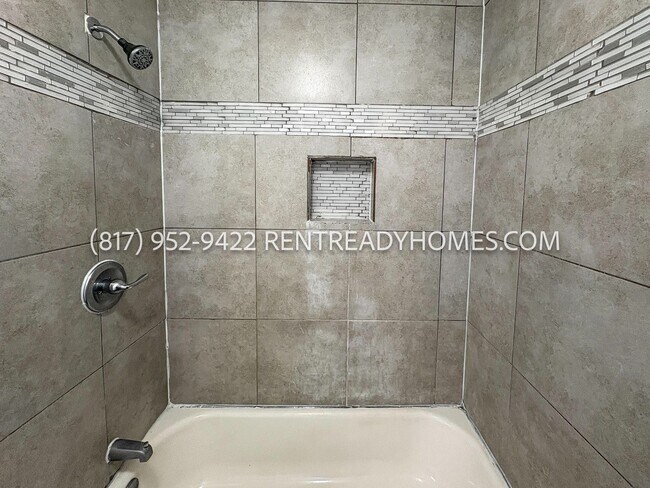 Building Photo - 18102 Twin Creek Dr