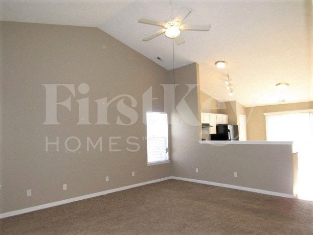 Building Photo - 10235 Lone Wolf Dr