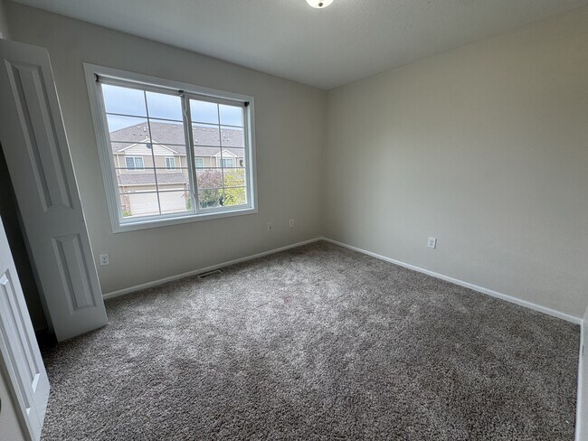 Building Photo - 8580 Rock Dr