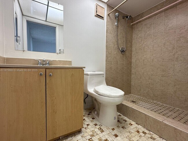 Building Photo - 8420 SW 133rd Avenue Rd