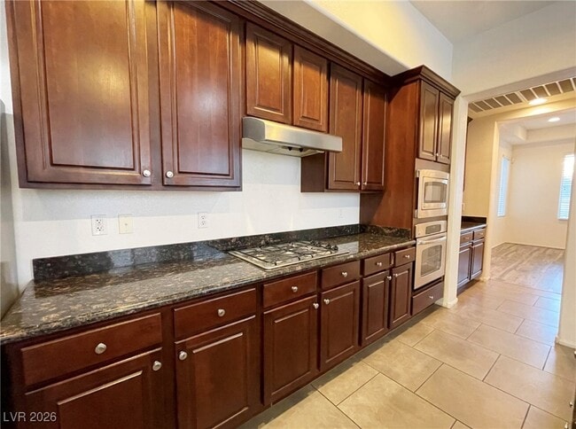 Building Photo - 1829 Cape Cod Landing Dr