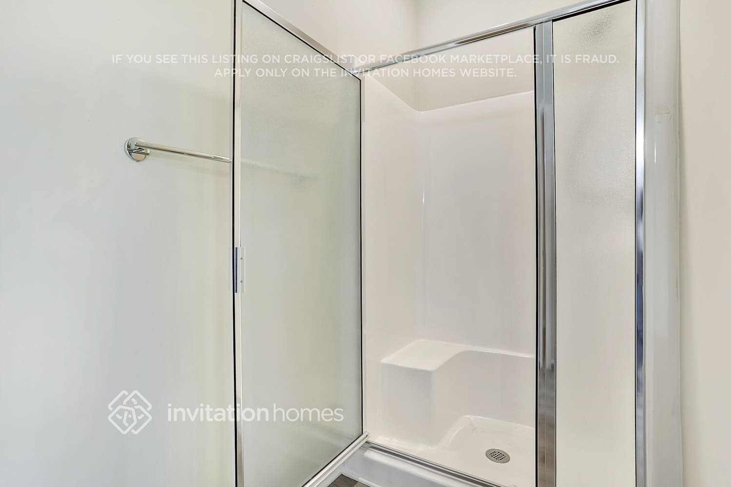 Building Photo - 805 City Park Dr