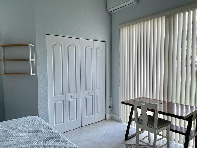 Building Photo - 12569 SW 21st St