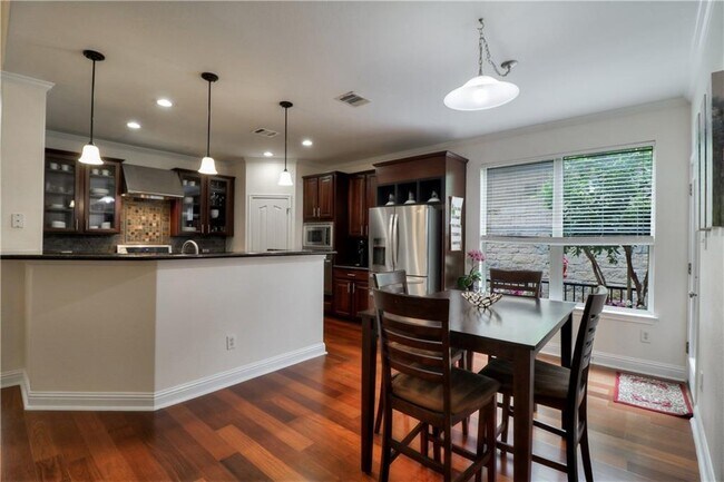 Building Photo - 14512 Broadwinged Hawk Dr