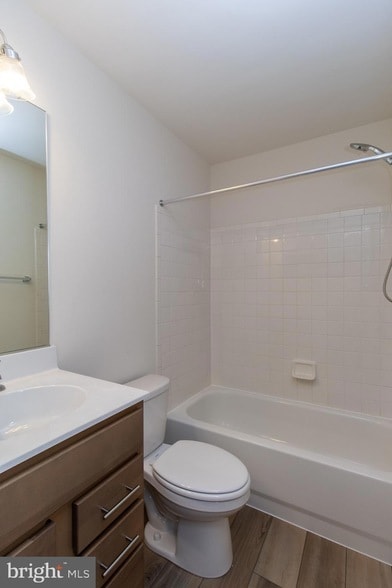 Building Photo - 4109 Applegate Ct