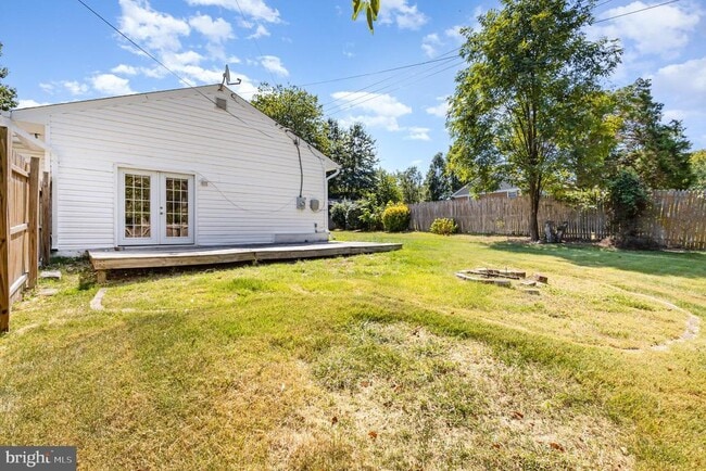 Building Photo - 3430 Little Hunting Creek Dr