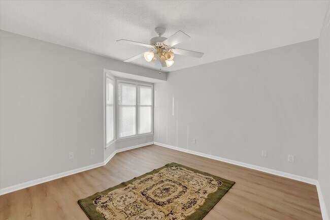 Building Photo - 2811 Edridge Ct