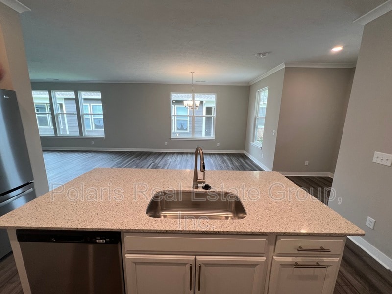 Building Photo - 1674 Garwood Dr