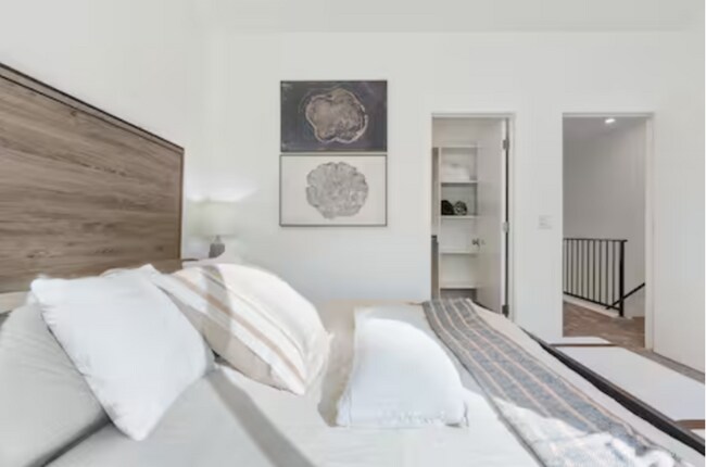 Building Photo - 772 W 300 N