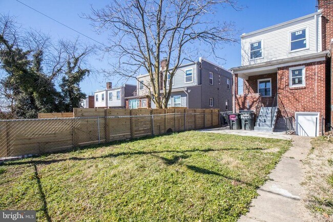 Building Photo - 1889 Alabama Ave SE