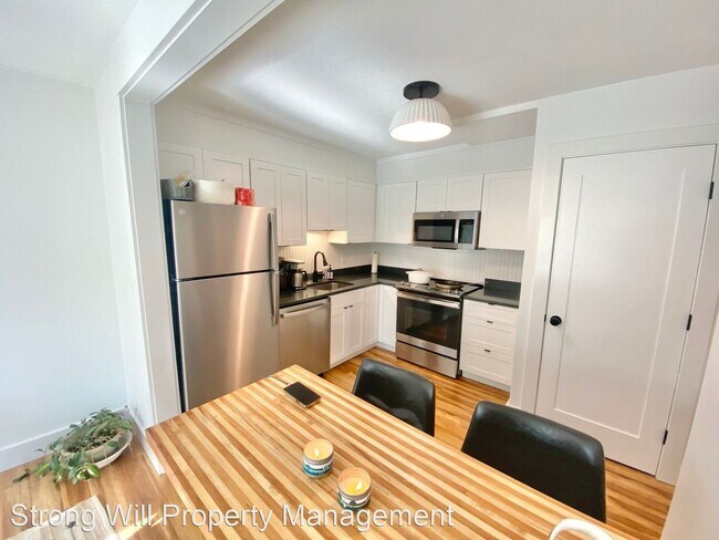Building Photo - 2 br, 1.5 bath House - 335 Ledgewood Circl...