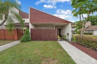 Building Photo - 1401 White Pine Dr