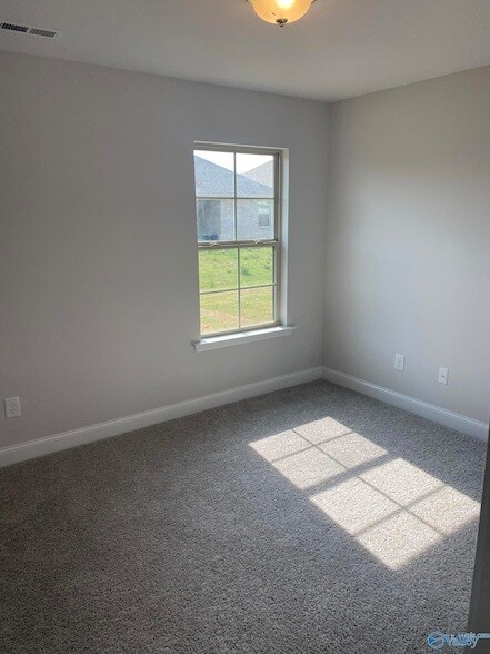 Building Photo - 109 Sorrelweed Dr