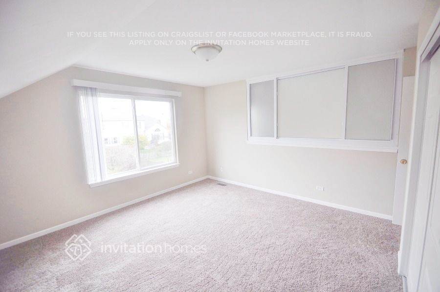 Building Photo - 25420 W Latham Ct