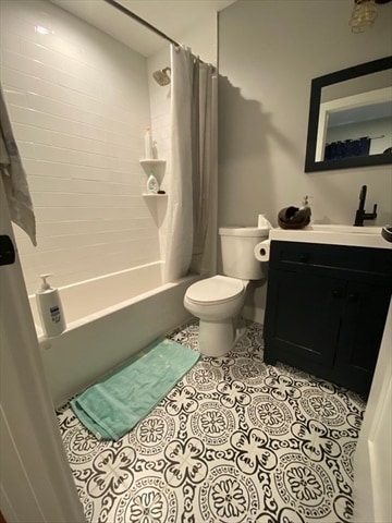 Building Photo - 71 Savin St