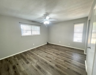 Building Photo - 4901 Lakemoor Dr