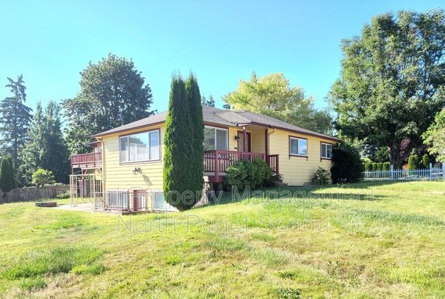 Building Photo - 10914 Willow Rd