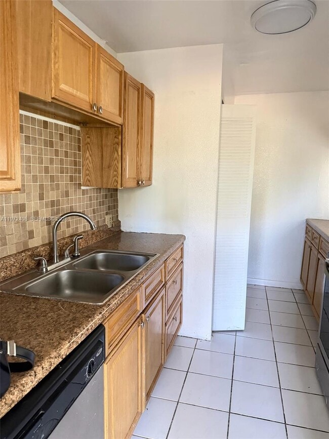 Building Photo - 2035 NW 46th Ave