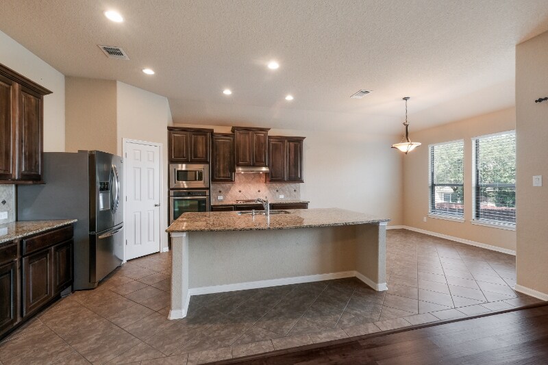 Building Photo - 3631 Valencia Peak