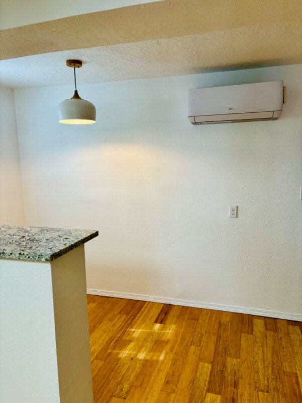 Building Photo - 1325 San Andres Ave NW
