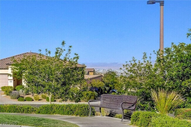 Building Photo - 536 Puenta Del Rey St